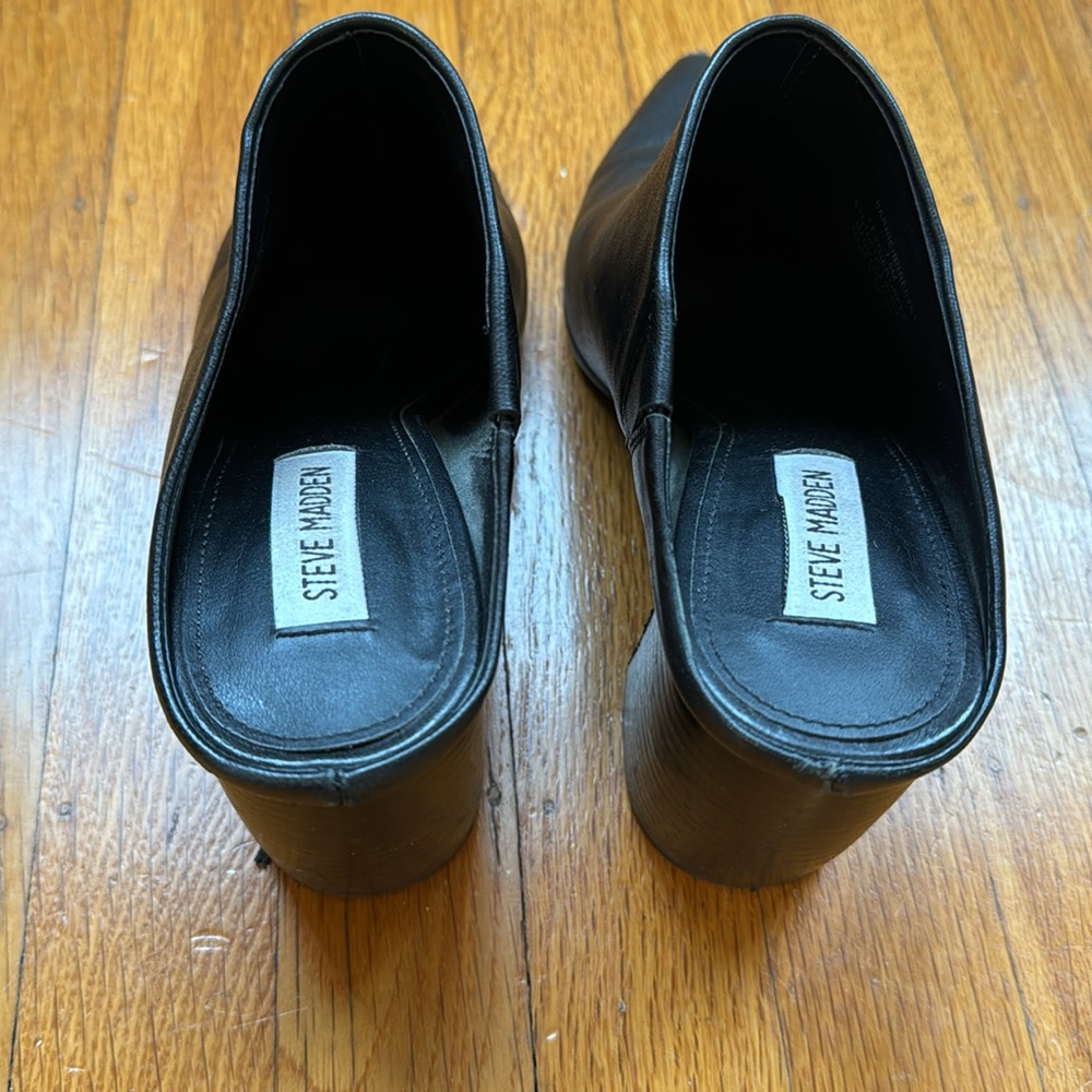 Steve Madden Solid Black Leather Block-heeled Mule - Picture 6 of 13